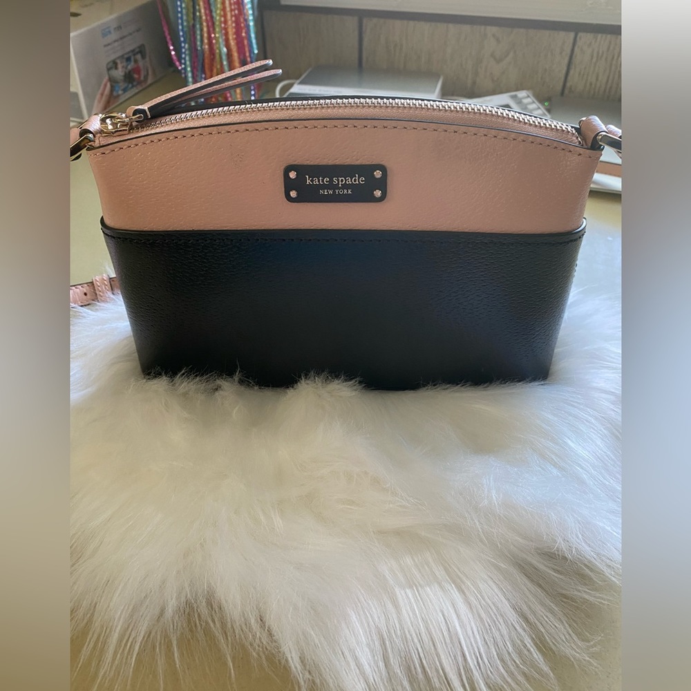 EUC Kate spade Jeanne color block crossbody pink/black
